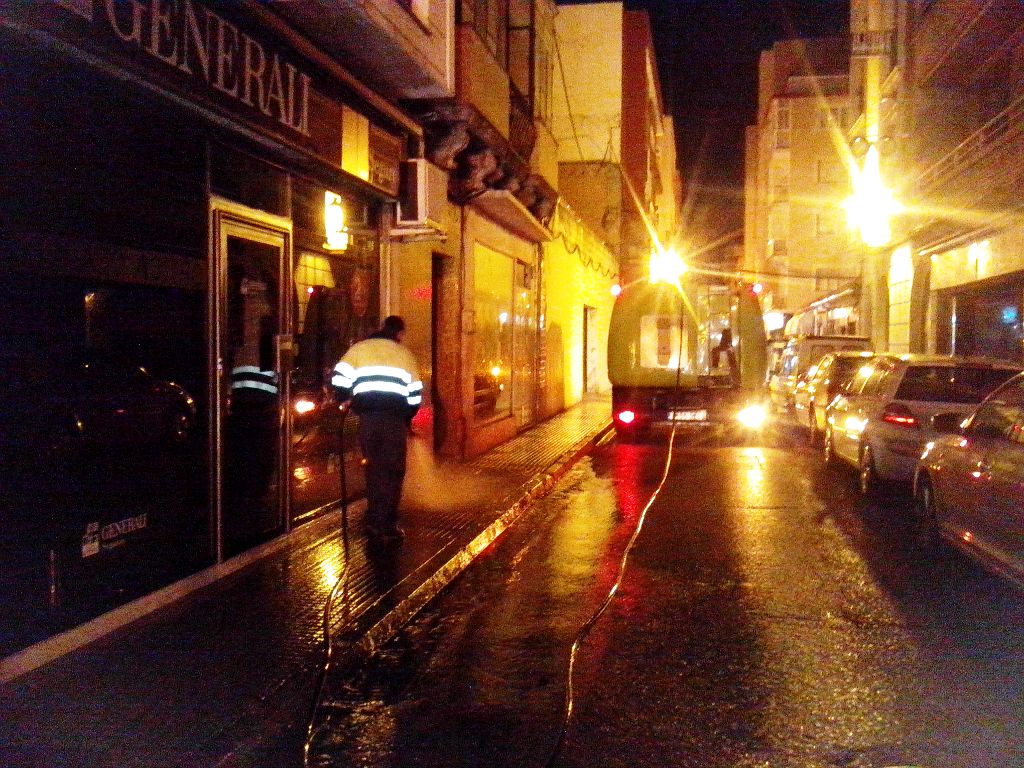 Limpieza intensiva calle Clavel