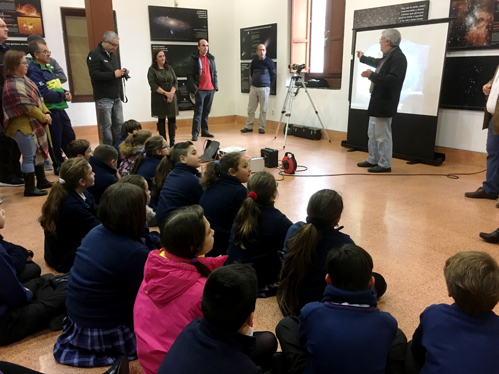 Expo De la Tierra al Universo