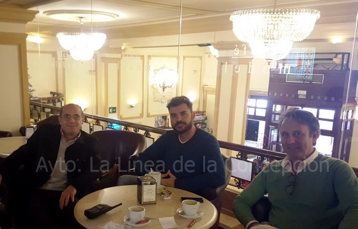 Chacon y Peria&ntilde;ez comercio apymell con marca