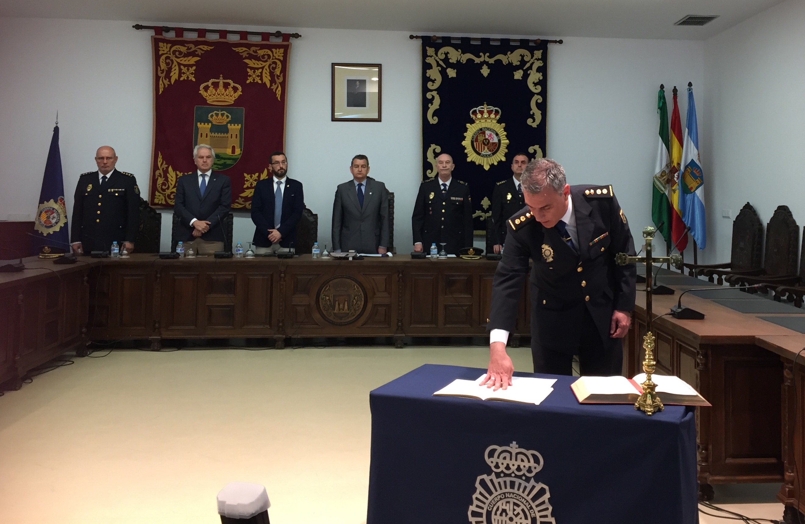 juramento roberto rodriguez comisario