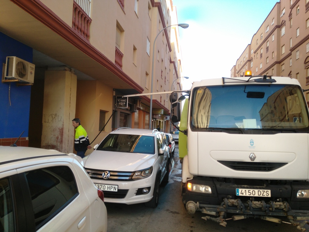 LIMPIEZA CALLE DOÑANA