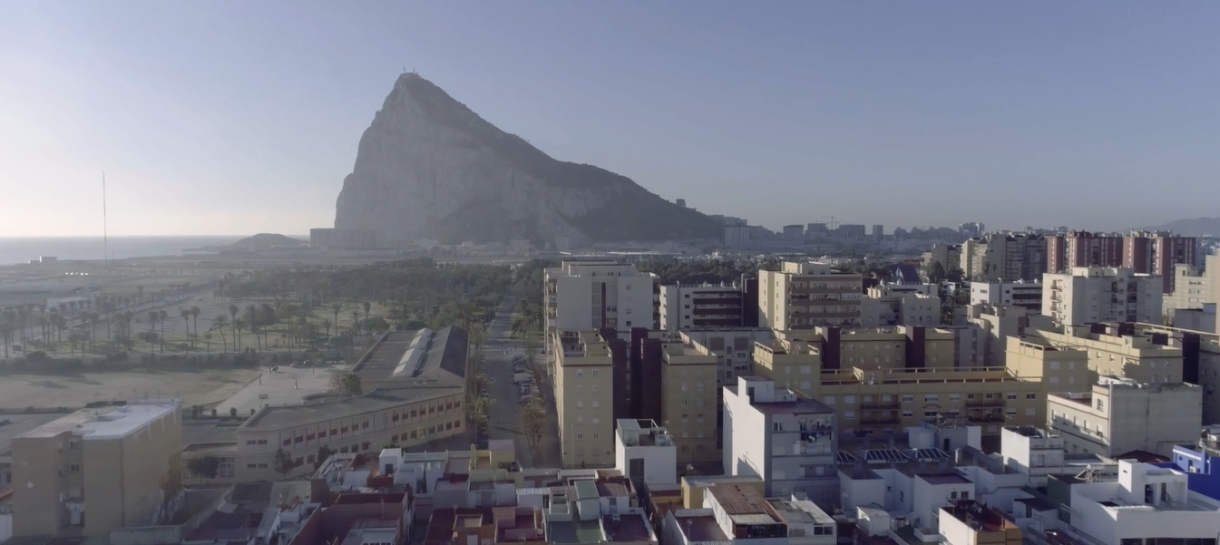 panoramica viviendas pe&ntilde;on la linea