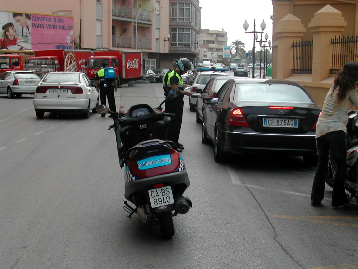 Controles polic&iacute;a 5