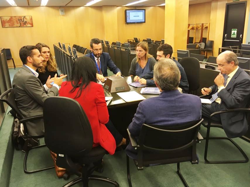 Encuentro con Podemos y Ciudadanos Congreso