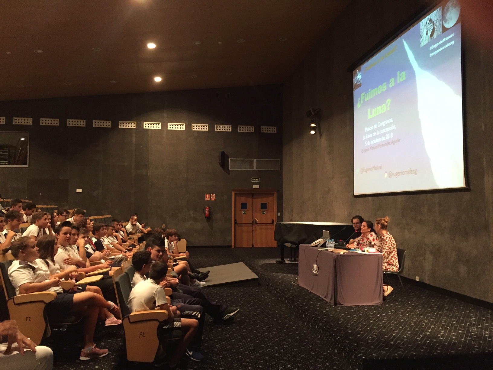 Encuentro con el fisico Fernandez Aguilar