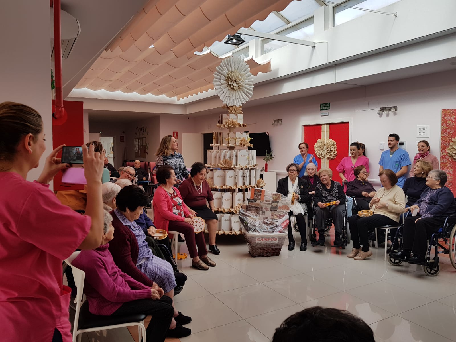 I Premio arbol navidad centro mayores El Palmeral