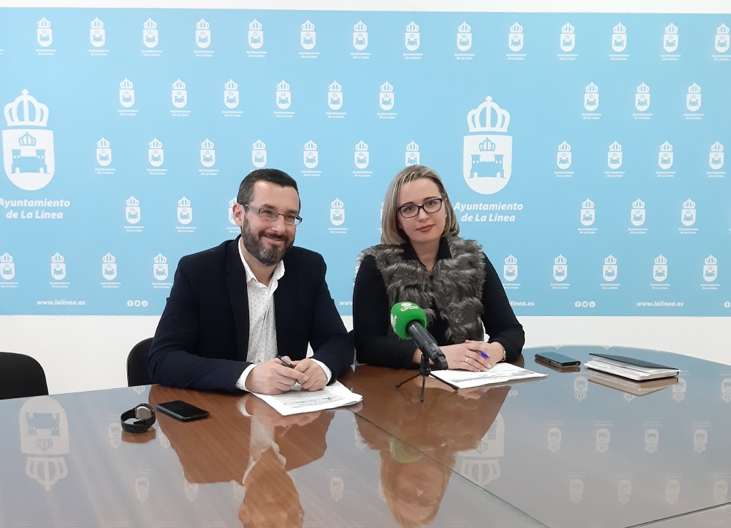 Alcalde y Susana Gonzalez presentacion carnaval