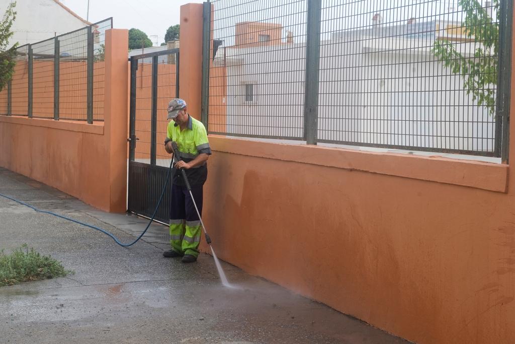 LIMPIEZA EN COLEGIO ISABEL LA CATOLICA MARCOS MORENO03