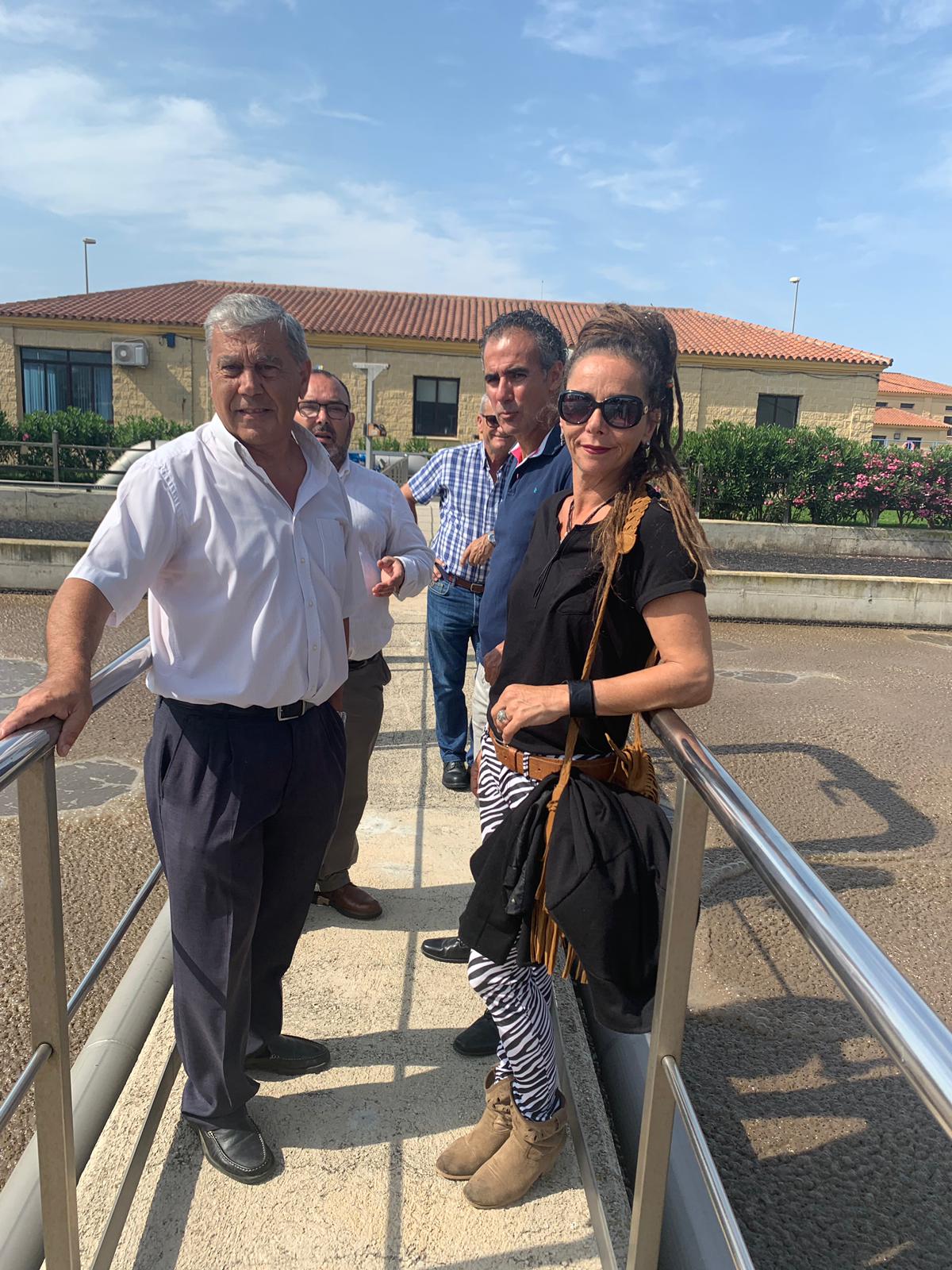 Raquel Ñeco en estacion depuradora