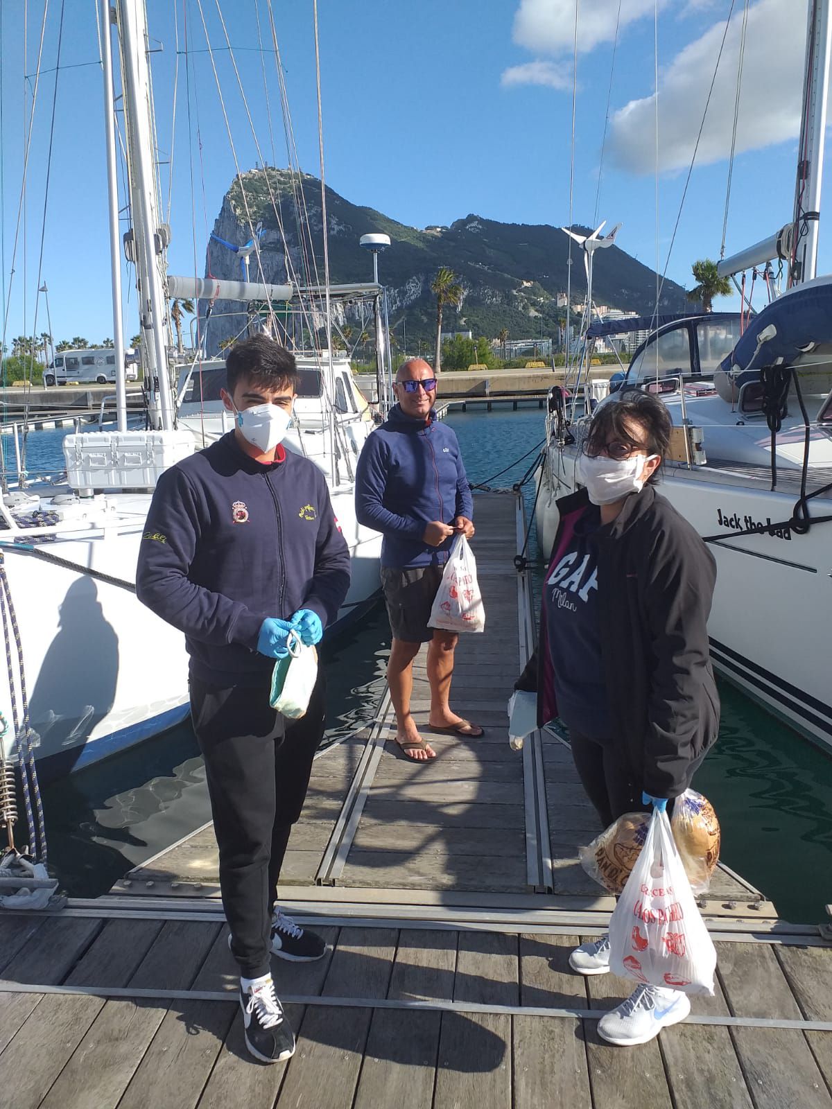 Proveedor confinados Alcaidesa Marina