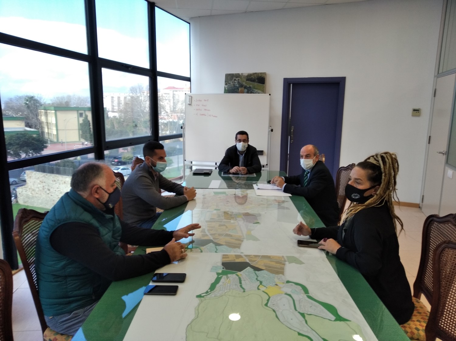 FOTO REUNION CON ARANDA