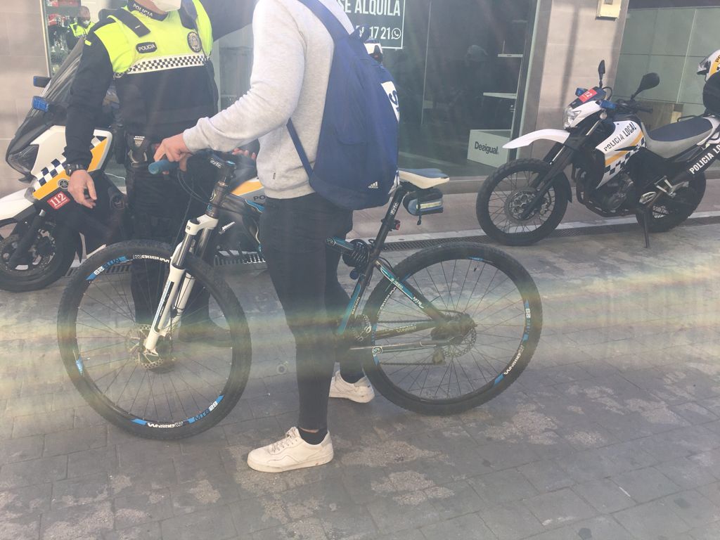 ACTUACION POLICIAL BICICLETAS