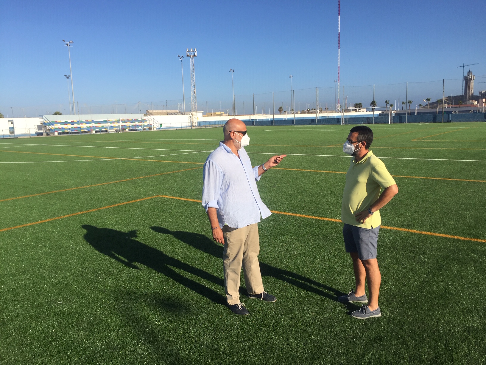 Visita a campo de cesped Antonio Reyes 2