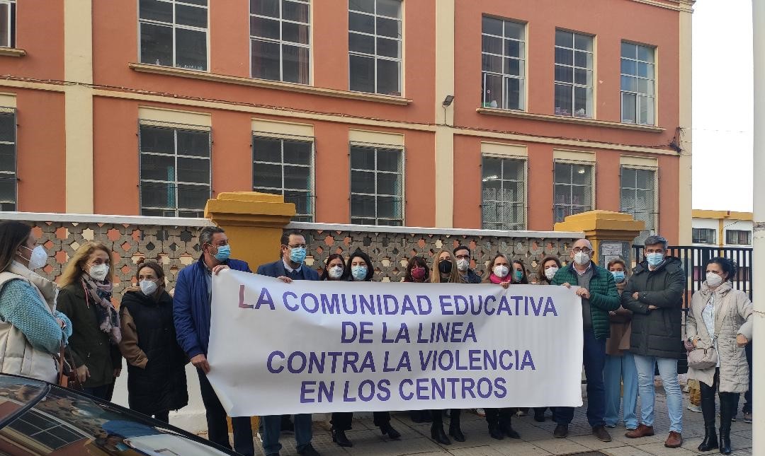 concentracion contra agresion colegio