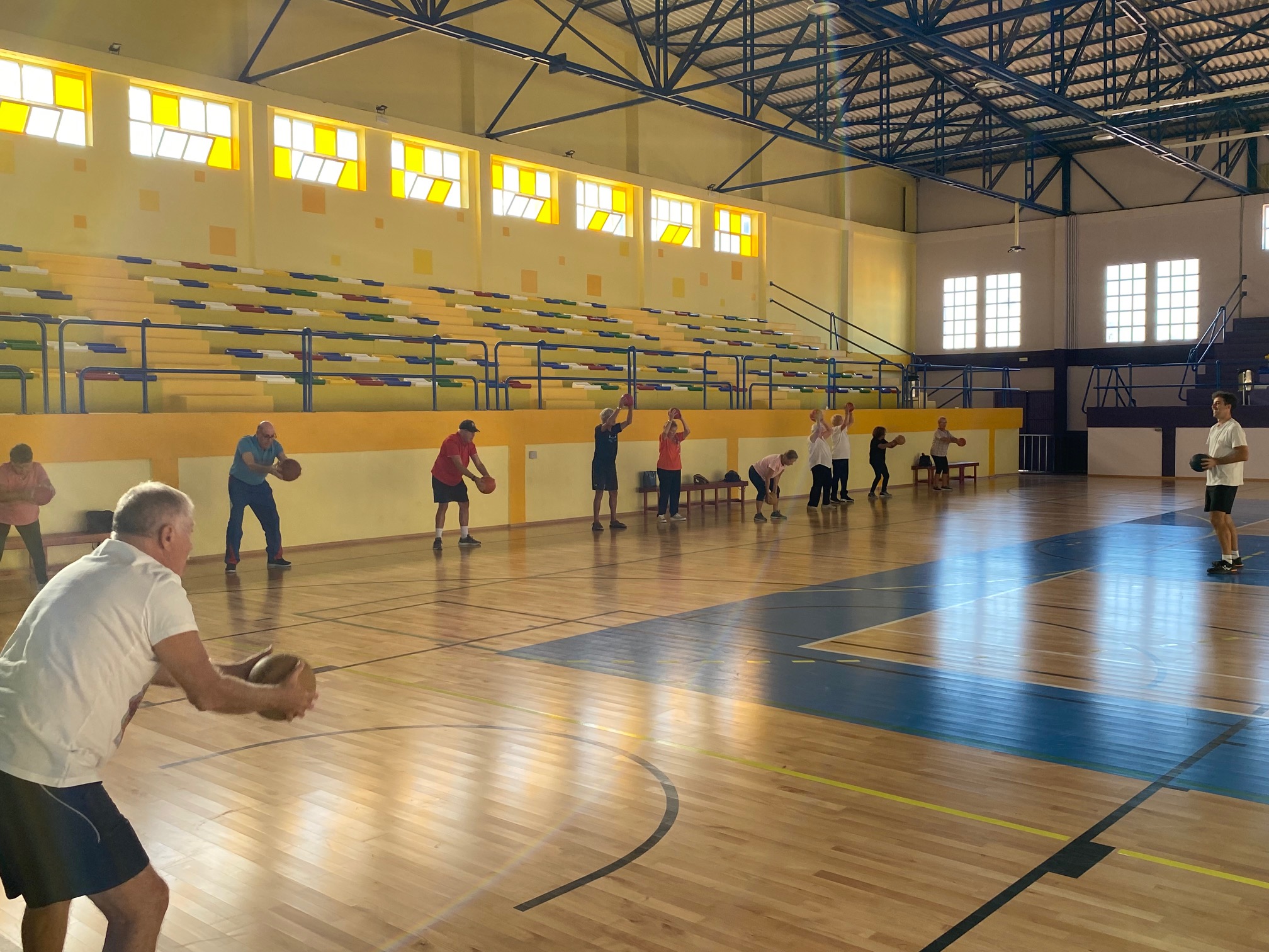 Gimnasia de adultos Programa deportes para mayores